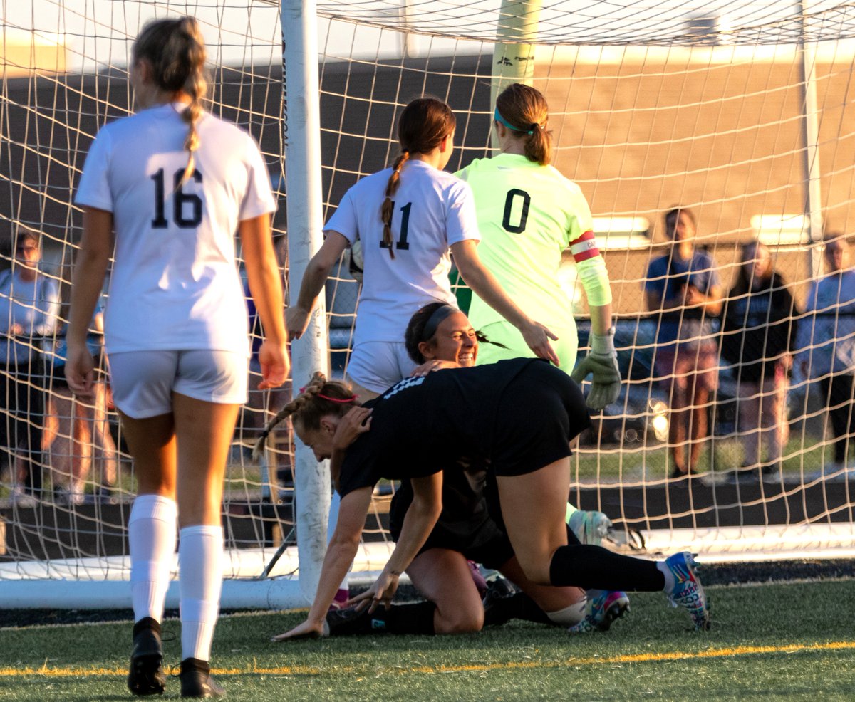 . <a href="/Cady_Compton76/">Cady Compton</a> gets a brace on Senior Night, and <a href="/ACHSJagsSoccer/">ACHS Girls Soccer</a> tops Waukee in its regular-season finale: ankenyfanatic.com/2023/05/17/sen…