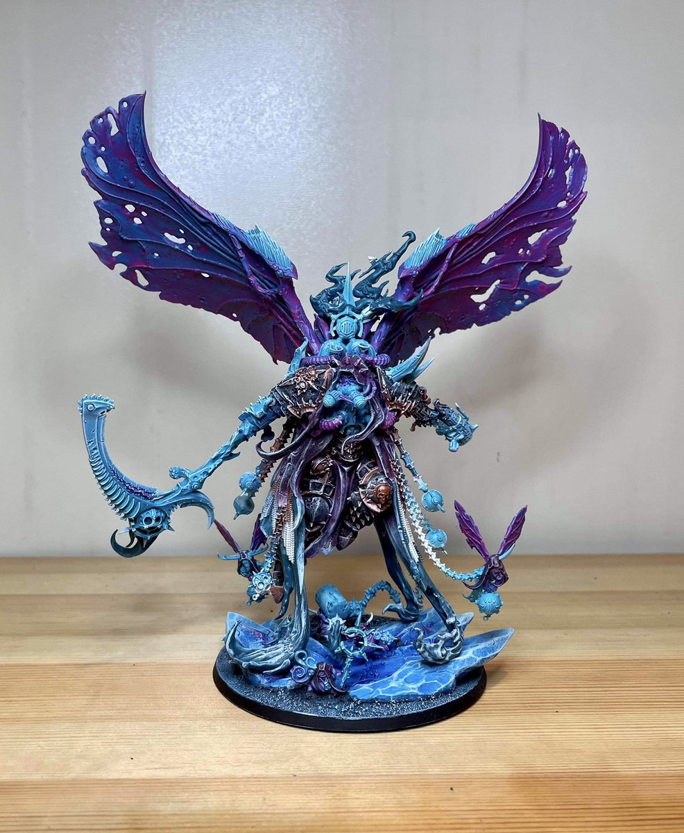 Googlechromx's tweet photo. @warhammer An old army of mine 🥶 https://t.co/lao6gicCZk