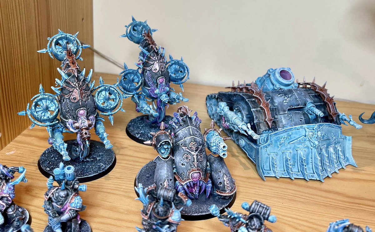 Googlechromx's tweet photo. @warhammer An old army of mine 🥶 https://t.co/lao6gicCZk