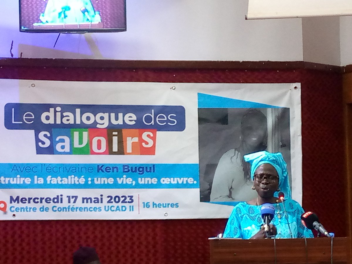 UCAD_Senegal's tweet photo. " Le désir de vivre , la foi en moi d'abord , la culture, l'ouverture, l'éclairage de toutes les expériences ont aidé à déconstruire la fatalité" #kenbugul #ucad #dialoguedessavoirs https://t.co/qRyTLuzsfA