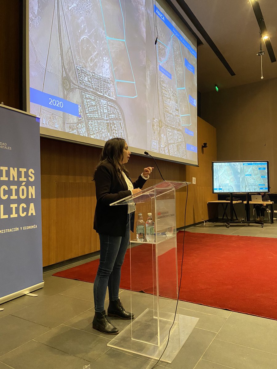 TECHOChile's tweet photo. Ahora| Seminario: Campamentos y sus características asociadas a su evolución y reducción en @OcecUdp junto a nuestra Directora del Centro de Estudios @Pia_Pg https://t.co/LWCFbputCy