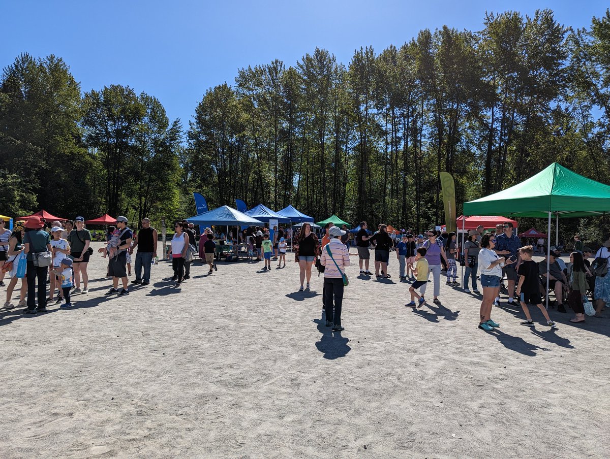 What a fantastic weekend to celebrate the Great Salmon Send Off! Thousands of smolts were released into Stoney Creek & we look forward to their return in the years to come. Thanks @StoneycreekSCEC @cityofburnaby @DFO_Pacific for your environmental stewardship @burnabyschools