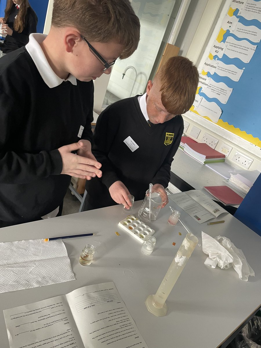 Boness_Academy's tweet photo. Our @Boness_Science transition event was a great hit today! The @BonessP7 from @BonessPublic and @Kinneil_PS had great fun! #aimingfortheacademy https://t.co/FAHKmzA57Y