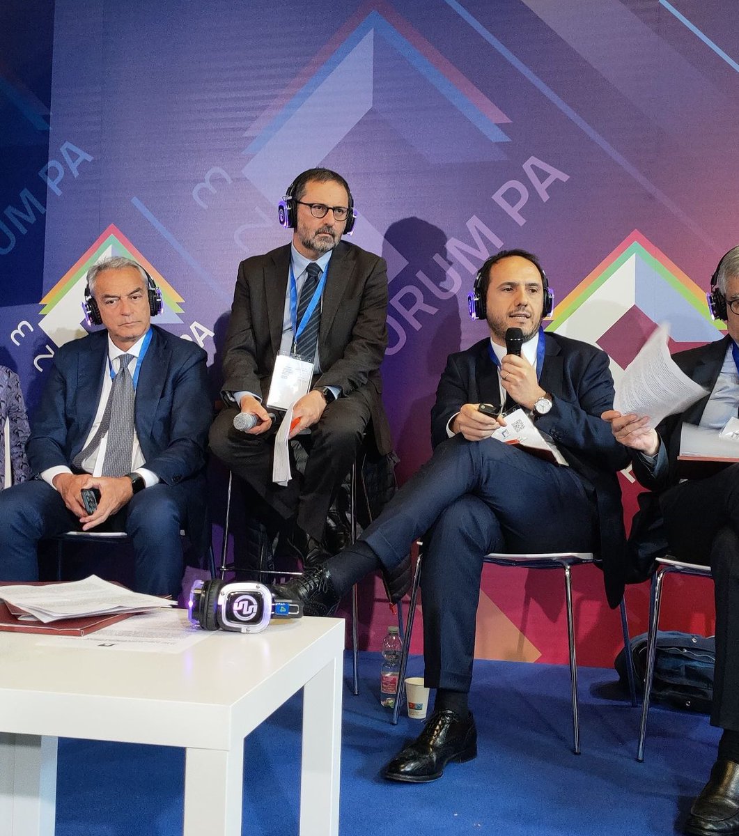 Marco Laudonio (@marcolaudonio) on Twitter photo A #FORUMPA2023 oggi abbiamo presentato i primi risultati di #URP30. La #Ricerca <a href="/CorisSapienza/">CoRiS Sapienza</a> presenta il cluster di #innovazione #digitale con 4 tipi di uffici: minimal, radical, explorer e listener. Roberto Garofoli ci ha svelato la storia della #comunicazione costituente 🇮🇹👏 A #FORUMPA2023 oggi abbiamo presentato i primi risultati di #URP30. La #Ricerca <a href="/CorisSapienza/">CoRiS Sapienza</a> presenta il cluster di #innovazione #digitale con 4 tipi di uffici: minimal, radical, explorer e listener. Roberto Garofoli ci ha svelato la storia della #comunicazione costituente 🇮🇹👏