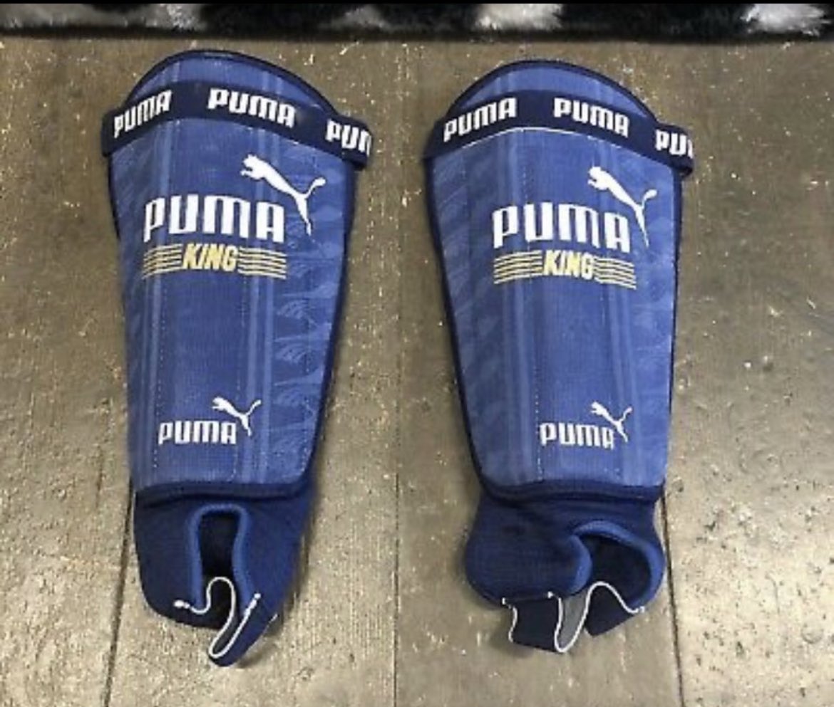 90’s Shin Pads. RT if you had a pair like these?