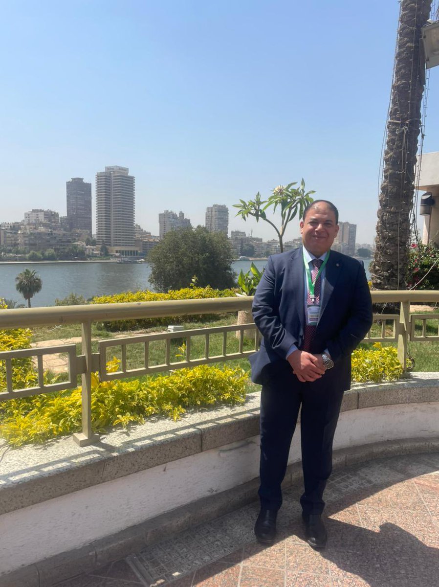 afaheem10's tweet photo. بدعوة كريمة من كلية الصيدلة جامعة القاهرة و على ضفاف النيل السعيد شرفت و سعدت بالمشاركة فى المؤتمر الدولى الحادى عشر للكلية، مؤتمر ناجح و زملاء متميزون https://t.co/vC7YcLa6Fs