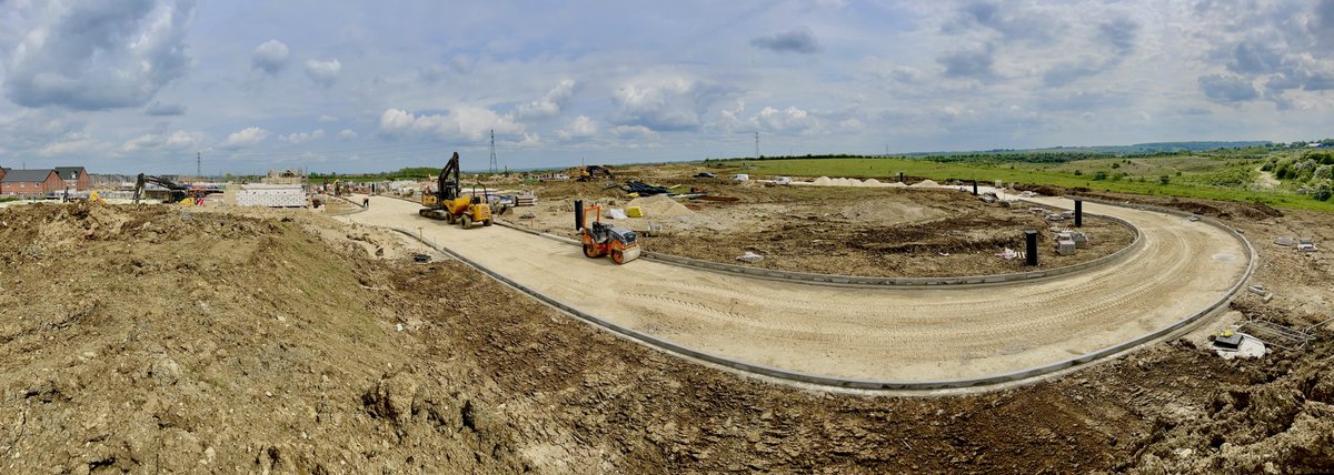 Site visit today and it’s looking good 👍🏻. Final push before the black stuff goes down 👊🏻 ⁦<a href="/VolvoCEGlobal/">Volvo CE</a>⁩ ⁦<a href="/LincolnshireCC/">Lincolnshire County Council</a>⁩