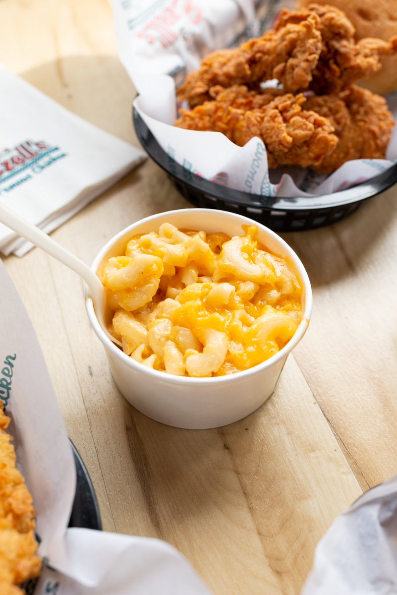 ezells_chicken tweet media