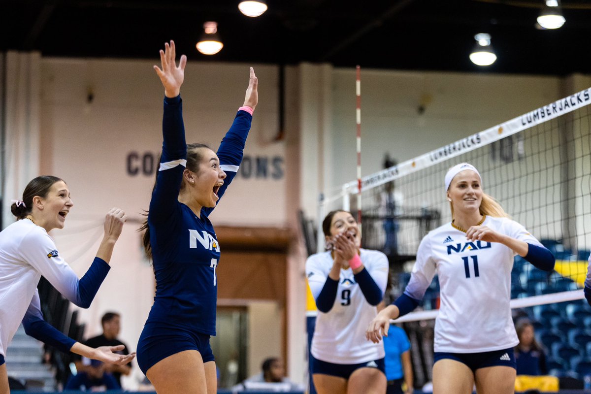 NAUVolleyball's tweet photo. ✨ @ameliaoketter celebration appreciation post ✨

The libero ended 2022 eighth all-time on our career digs list in the rally scoring era with 1,014 and will head into 2023 just 214 shy of cracking the top-five!

#RaiseTheFlag | #BigSkyVB https://t.co/DyqHjYyJ7V