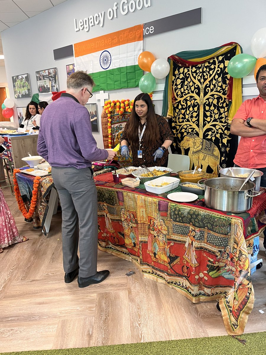 Lisa Holmes tweet media