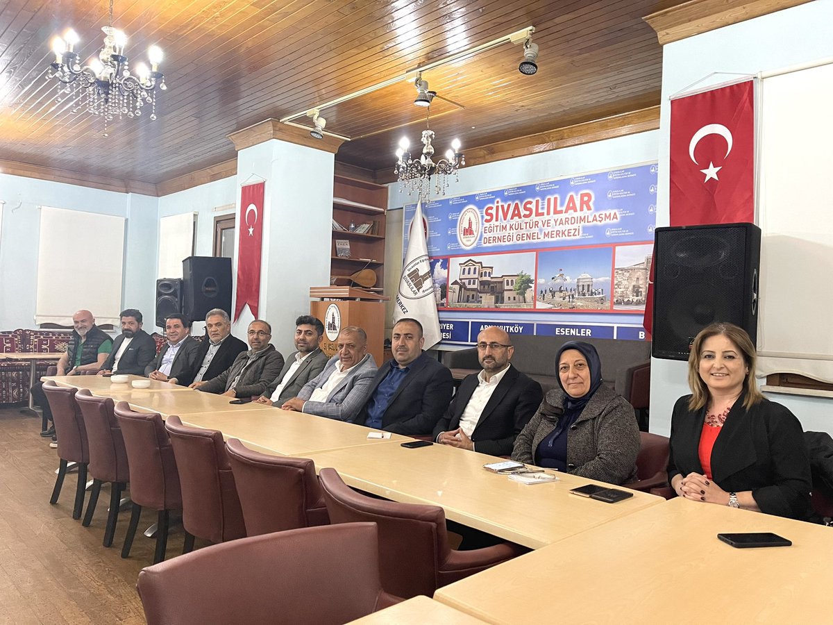 bbismailerdem's tweet photo. 19 Mayıs’da Hemşeri STK ları ile sayın Cumhurbaşkanımız @RTErdogan Haliç Kongre merkezinde buluşacak.

Hemşerilerimizle hazırlıklarımıza başladık.
Sivaslılar olarak her zaman her dönem Cumhurbaşkanımıza sahip çıktık, 28 Mayıs’da görevimizi tam yapacağız.
#Sivas
“Mesele MEMLEKET Meselesi”🇹🇷🇹🇷🇹🇷