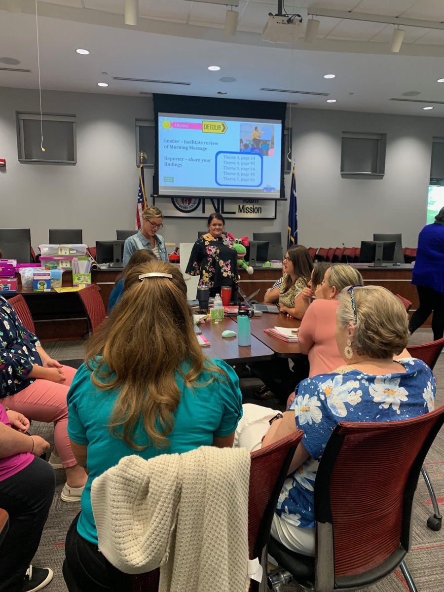 😍🐸Four-year-old Kindergarten teachers learn about new curriculum resources through @FrogStreet