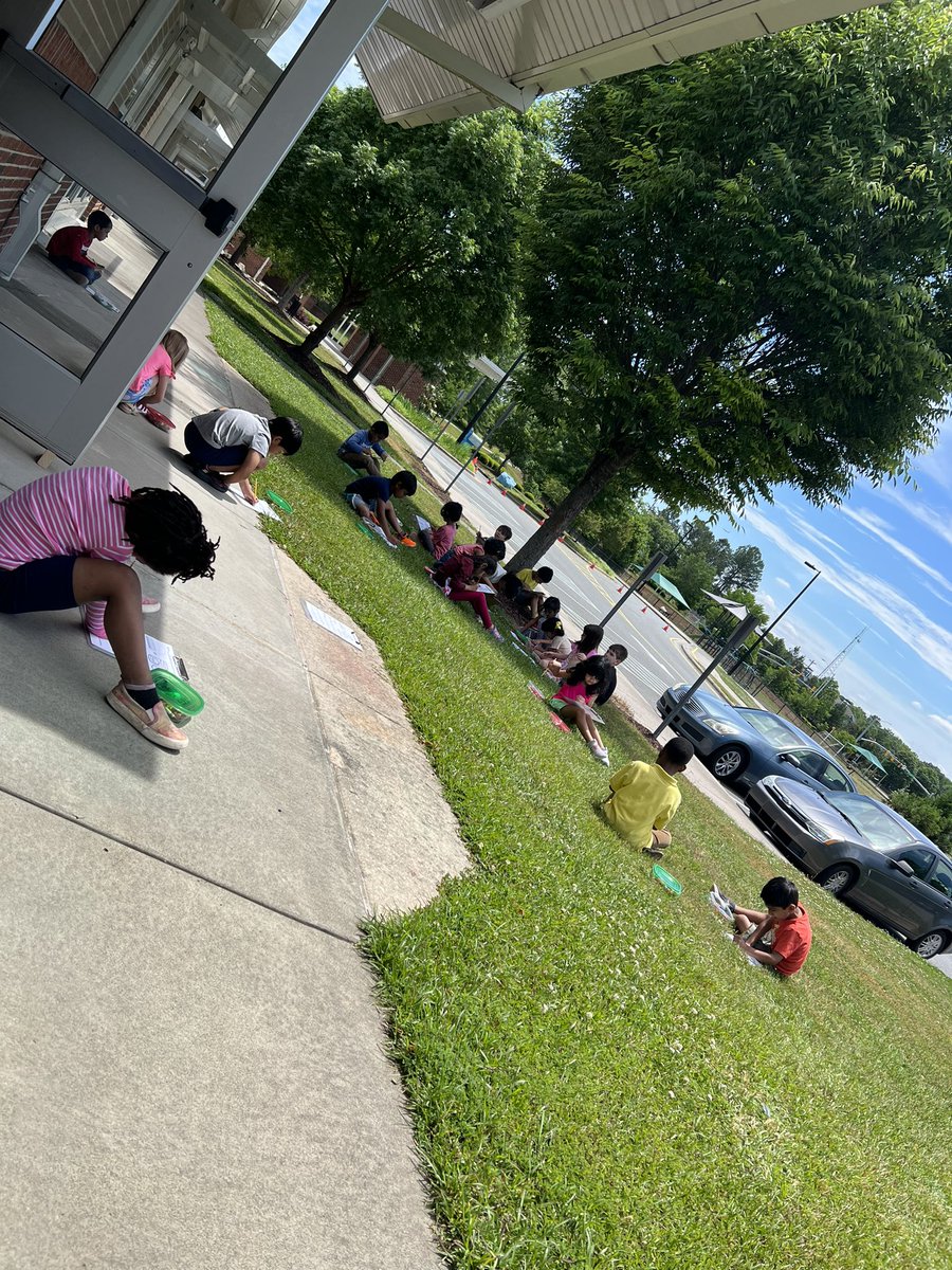 Celebrating the ABC countdown and the letter O with outside day! What a beautiful day to spend time together outside! 🌞🕶️