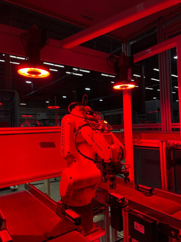 adaptecsolution's tweet image. The use of colored LED lighting can enhance the visual perception of an object being analyzed, thereby allowing for better detection and identification of its features. Take a look!🚨⭕
#robotics #vision #robotvision