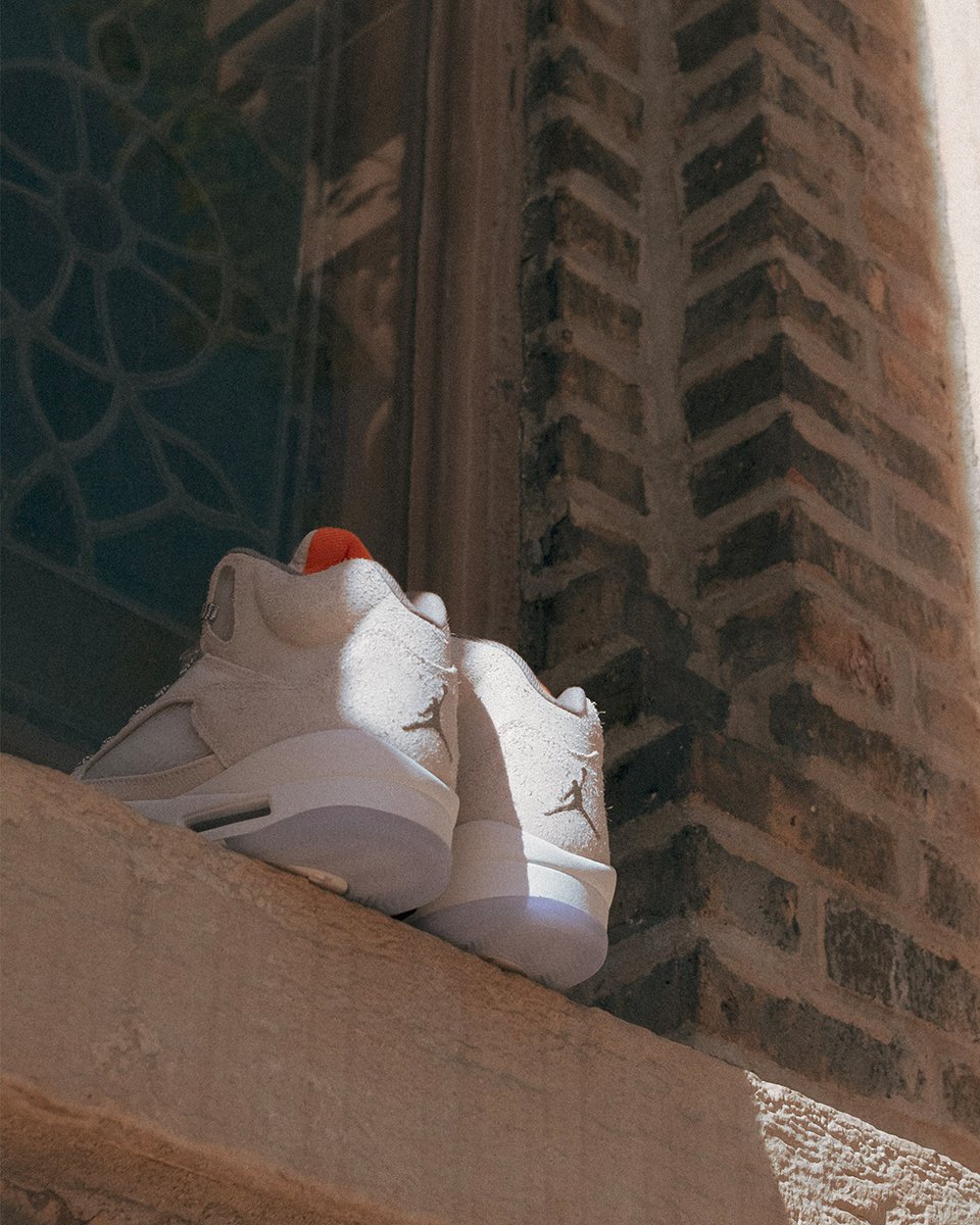 topsnbottomsusa's tweet photo. Calling out Raffle winners for the Air Jordan 5 Retro SE Craft Stay Tuned! Make sure to share this post on your Instagram story, increase your chance of winning!⁠
⁠
#Sneakerheads #NewRelease #MayDrop #FreshKicks #Jumpman23 #Nike #AirJordan5 #Jordan5 #Retro5 #topsandbottoms https://t.co/O7kTHBOS41