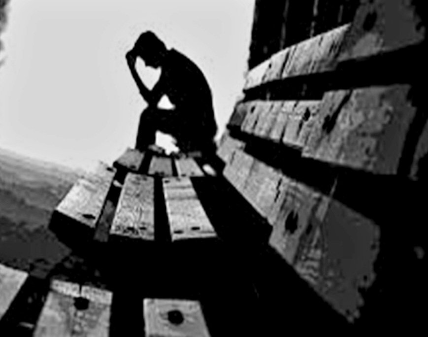 "Creo que las personas que han
  experimentado las mayores 
  tristezas son las que siempre se
  esfuerzan en hacer a otros
  felices. Porque ellos saben en
  carne propia lo que es sentirse 
  desolados y abatidos y no
  quieren que nadie más se sienta 
  así ".
 - R. Williams.
