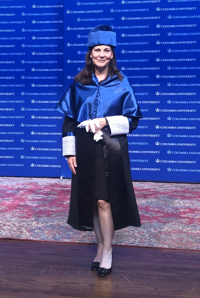 teresa_palomero's tweet image. Remembering what matters the most: the joy of learning #commencement2023
