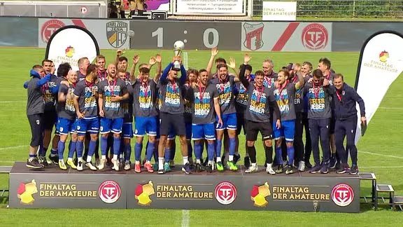 EastGermanFooty's tweet photo. ALL FINALS ARE CONFIRMED!
🗓️ 03/06/23
🧭 MV
#Ueckermünde 🆚 #RostockerFC
🧭 Berlin
Makkabi 🆚 @sv_sparta
🧭 SA
#Wernigerode 🆚 @HallescherFC
🧭 Brandenburg
@Nur_Energie 🆚 #Luckenwalde
🧭 Thüringen
@Wacker90NDH 🆚 @fccarlzeissjena
🧭 Sachsen
@1fclokleipzig 🆚 @ChemnitzerFC https://t.co/zOqWs2kPDw