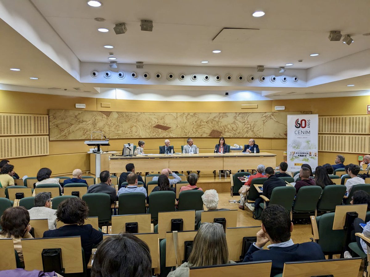 CSICCENIM's tweet photo. La sostenibilidad de los materiales metálicos requiere una visión holística que englobe las etapas iniciales de fabricación; la relación entre su estructura y propiedades; la funcionalidad del producto y su vida en servicio; eficiencia de recursos naturales…
¡Mañana más Ciencia! https://t.co/sywgOveB2W
