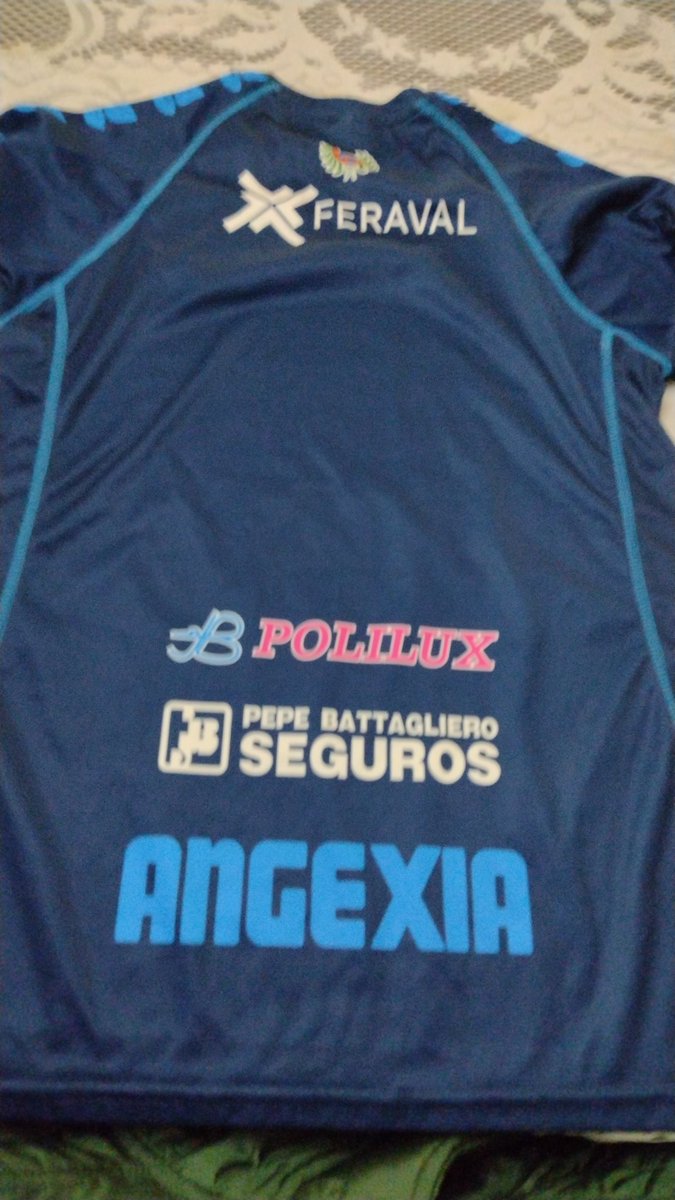 Garzi_MG's tweet photo. @PampaCamisetas @GusCamisetas @LaCasacaBlog @CatDeCamisetas @CamisetasVzk @charlie14arg @ElartedeNag San Telmo talle S estado 10/10 $8500 https://t.co/J24ZXt2fHb