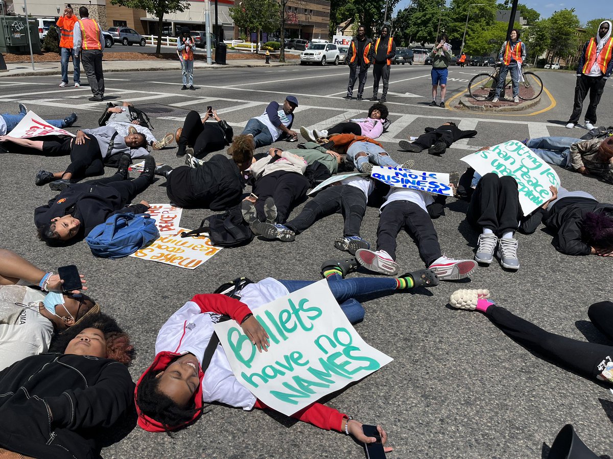 Around 100 young people held a "die-in" in Dorchester today to bring attention to rising rates of youth violence in Boston's communities of color.

"Today we're disturbing the flow of traffic, as violence disturbs our lives, our schools, and our communities every day." 

<a href="/GBHNews/">GBH News</a>