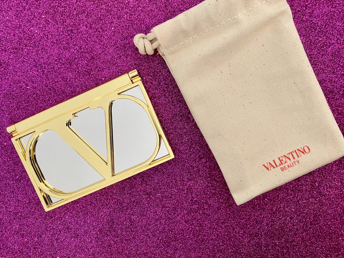 One of the nicest compact mirrors that I have ever seen. This Valentino mirror is currently a GWP in Australia. I am grateful to have received one. #valentino #valentinobeauty