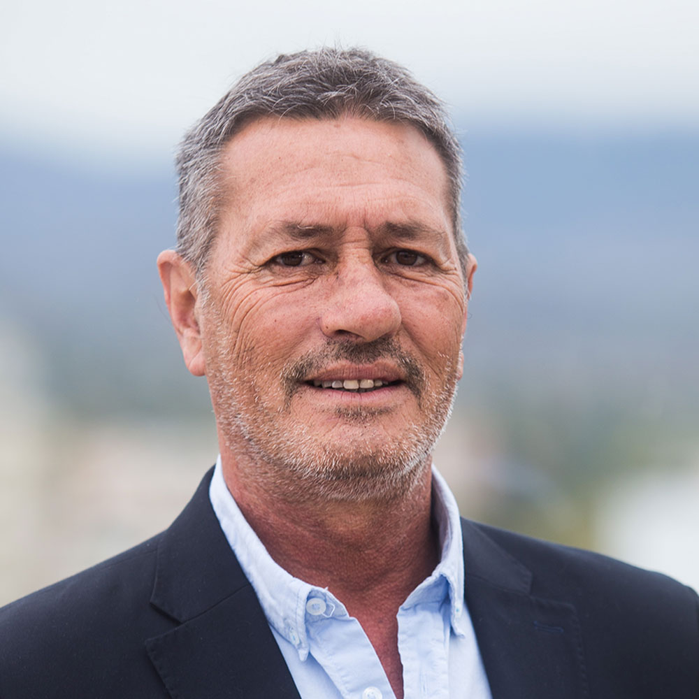 La Cámara de Diputados de la provincia lamenta profundamente el fallecimiento de Alejandro Bermejo y expresa sus condolencias a su familia y amigos.