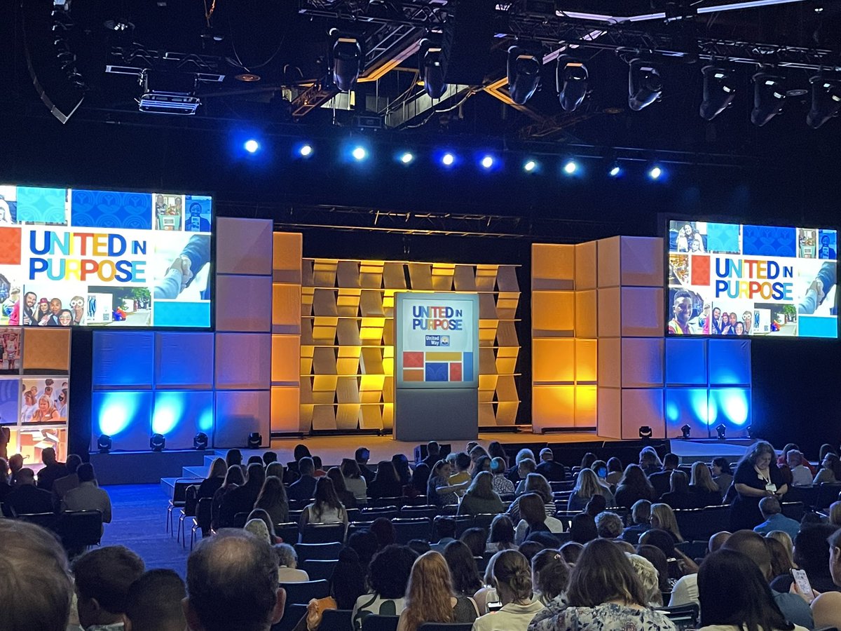 1200+ community change agents in one room! Thrilled to be in Houston for @UnitedWay United In Purpose! #LiveUnited #UnitedInPurpose