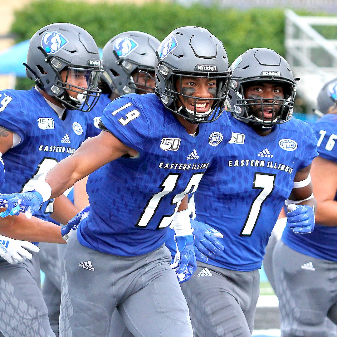 Beyond Blessed to receive an Offer from The University of Easter Illinois🔵⚪️!!! #AGTG <a href="/EIU_FB/">Eastern Illinois Football</a> <a href="/CoachBignell/">Clay Bignell</a> <a href="/CoachWyatt_/">Fred Wyatt</a>  <a href="/247Sports/">247Sports</a>  @SWiltfong247 <a href="/Rivals/">Rivals</a>  <a href="/prepxtra/">PrepXtra</a> <a href="/LamarBrown15/">Lamar Brown</a>  <a href="/whs_coachmorgan/">Morgan Shaver</a> <a href="/westrebelsfb/">West High Football</a> <a href="/CSmithScout/">Chris Smith</a> <a href="/5StarPreps/">5Star Preps</a> @SeanW_Rivals <a href="/ChadSimmons_/">ChadSimmons</a>