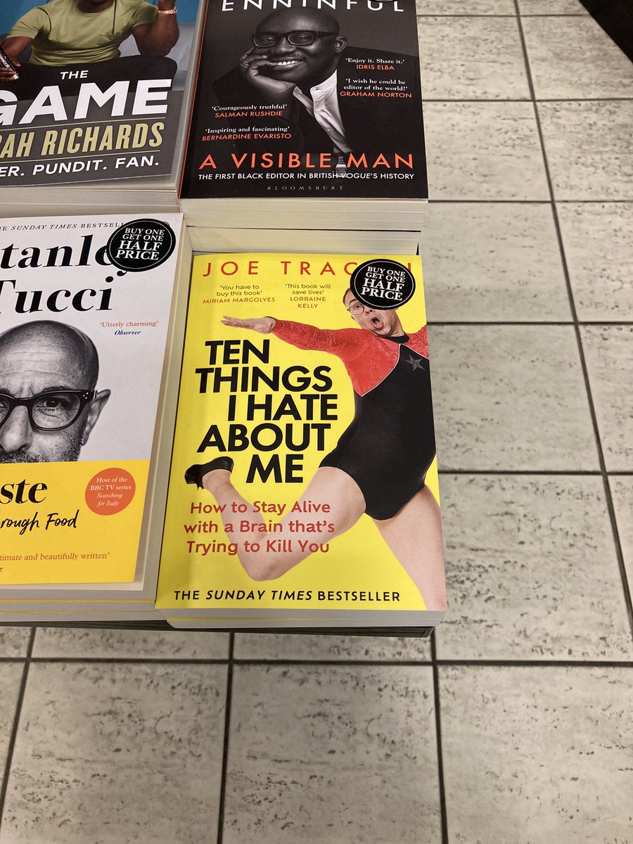 Jess_Bee_108's tweet photo. @joetracini you book in Waterstones!! https://t.co/y7CC30X2cQ