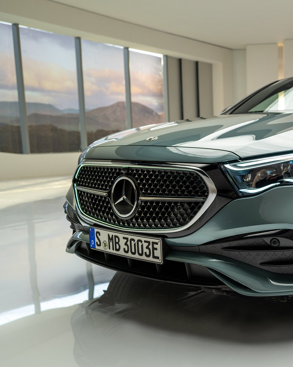MercedesBenzIre's tweet photo. Tradition meets modernity, comfort meets sportiness.
Meet the new @MercedesBenz #EClass Evolves with you.
#MercedesBenz #Mercedes #EvolveswithYou https://t.co/LTV5mspfn4