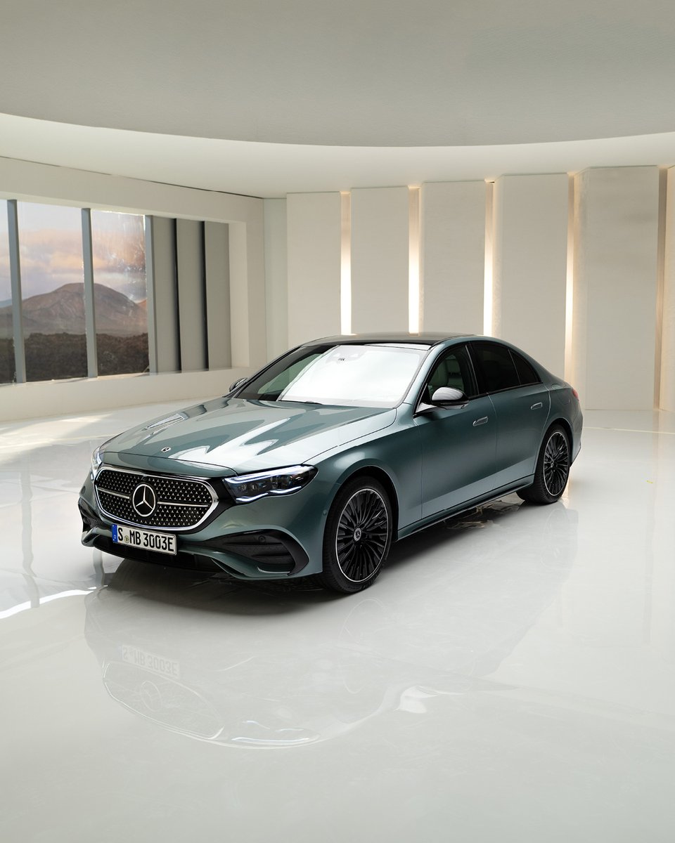 MercedesBenzIre's tweet photo. Tradition meets modernity, comfort meets sportiness.
Meet the new @MercedesBenz #EClass Evolves with you.
#MercedesBenz #Mercedes #EvolveswithYou https://t.co/LTV5mspfn4