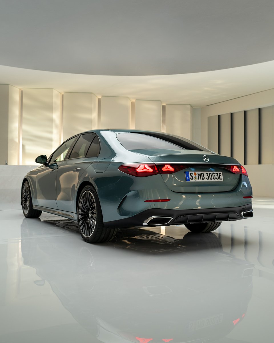 MercedesBenzIre's tweet photo. Tradition meets modernity, comfort meets sportiness.
Meet the new @MercedesBenz #EClass Evolves with you.
#MercedesBenz #Mercedes #EvolveswithYou https://t.co/LTV5mspfn4