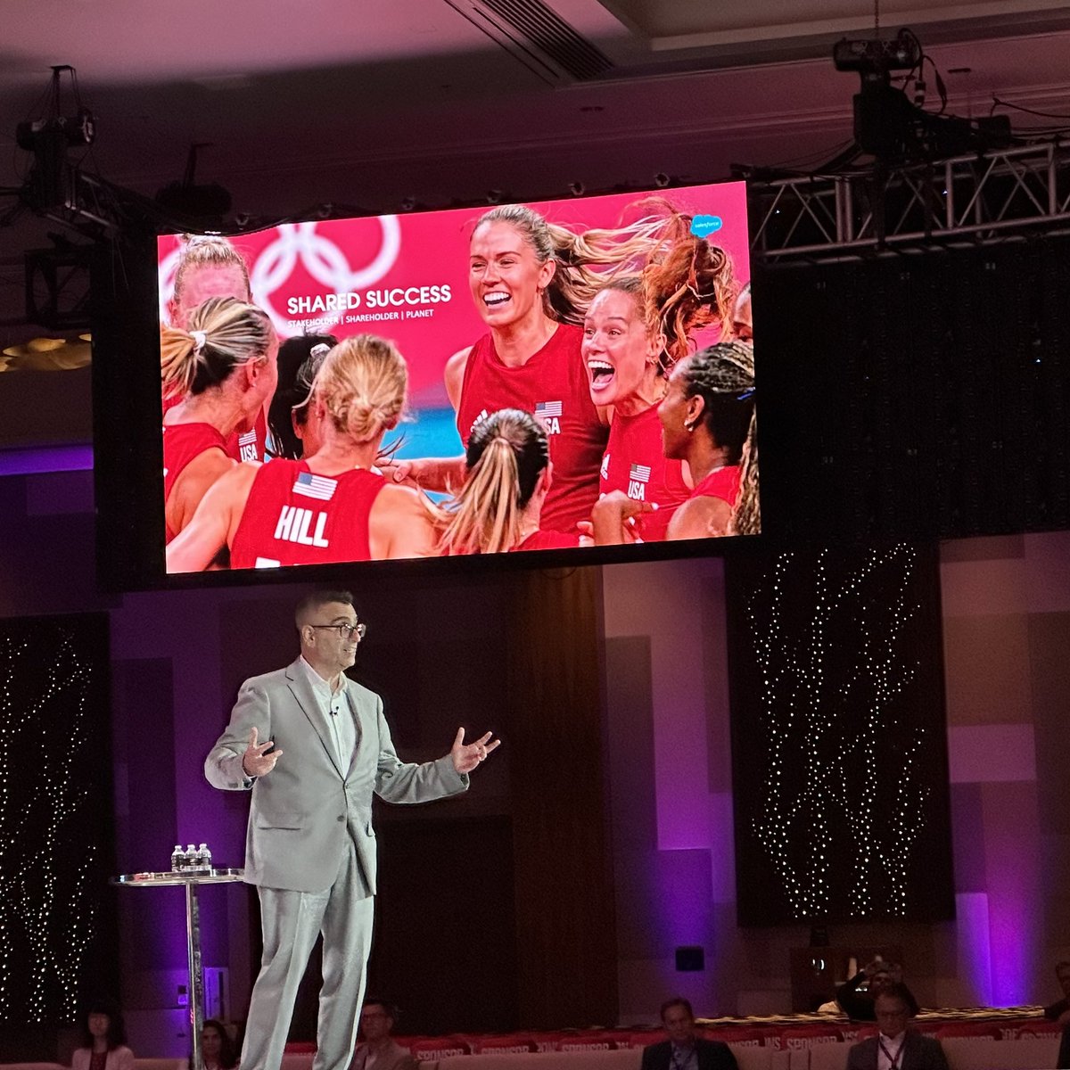 johnkrull's tweet image. .@ValaAfshar knocking it out of the park at @IngramMicroInc Global Cloud and Innovation Summit. #GCIS @techreformers