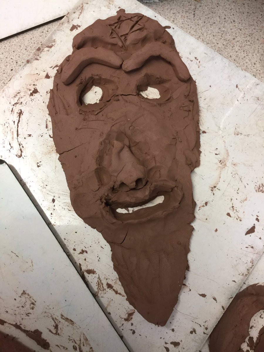 ThamesideSch's tweet photo. BCF loved making their Ancient Egyptian masks out of clay! This week they are going to be designing another mask to make as their final version #BCFtps #arttps #ancientegypt https://t.co/T6DhNuke2G