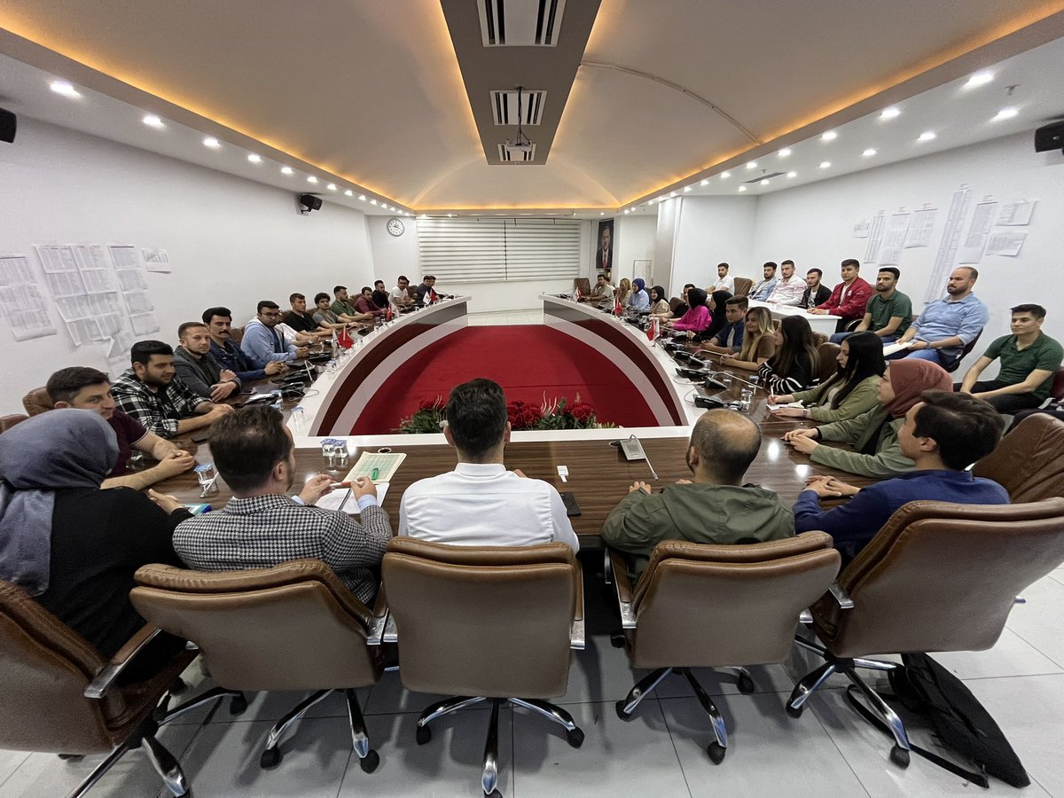 AK Gençlik durmadan, yorulmadan milletine hizmet etmeye devam ediyor.
Türkiye Yüzyılı, Gençlerin Yüzyılı olacak.🇹🇷

#AKGençlikSahada #RecepTayyipErdoğan #Denizli