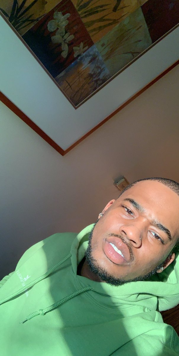 ayeedbrown's tweet photo. Do theyyyyyy https://t.co/OzfvzzMxUo