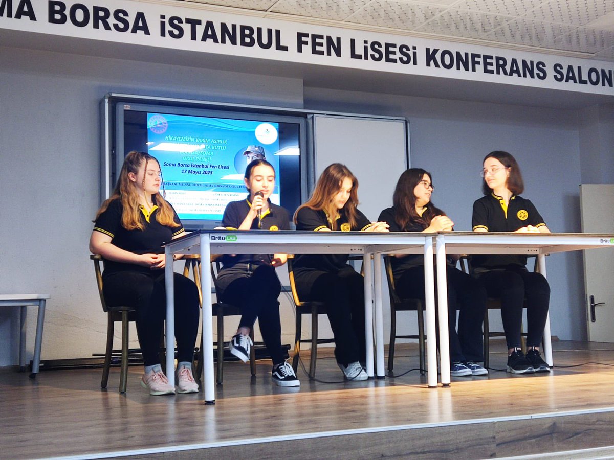 AnadoluManisa's tweet photo. Manisa Anadolu Mektebi Yazar Okumaları kapsamında Soma ilçesi Soma Borsa İstanbul Fen Lisesi öğrencileri Mustafa Kutlu Okul Panelini gerçekleştirdi. @mdikici45 @il_mem_45 @fevziyuksel45 @anadolumektebi @meb_ttkb https://t.co/RsEQOk3YE3