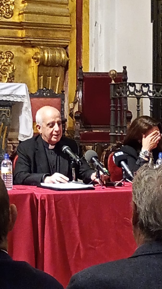 Estamos asistiendo a la conferencia de Monseñor Rino Fisichella en la Iglesia de San Julián @cofradiasmalaga 
'La implicación de las Cofradías y Hermandades en el próximo  #Jubileo2025 de la Iglesia.
#CofradíasMLG
#Málaga