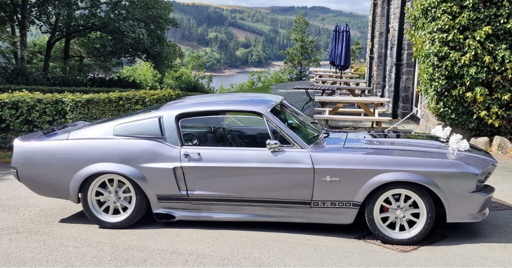 Ford Mustang Wedding tweet media