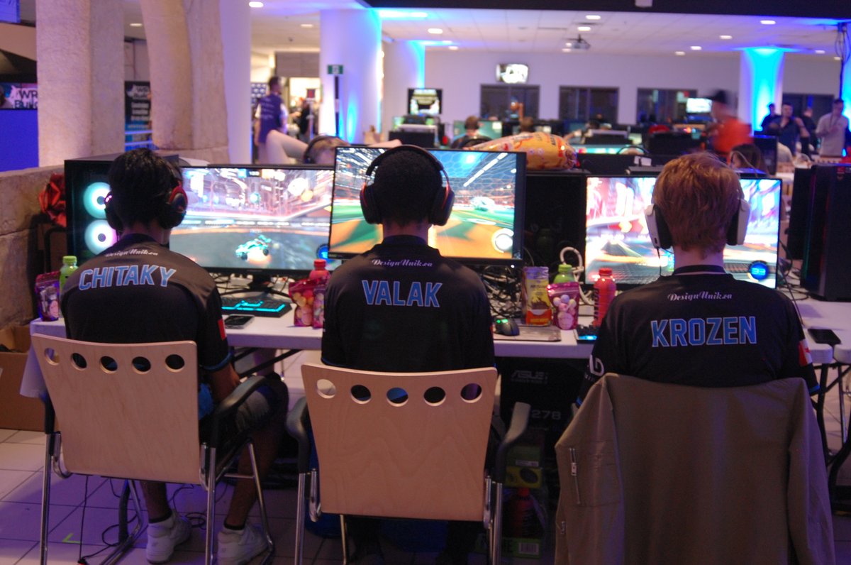 TeamSeaKings's tweet photo. Thanks to @addlegionofficial for sponsoring us during the event.

#RocketLeague #Esport #rl #Montreal #lanets #sponsored #collaboration #ClothingBrand https://t.co/0B2n03uIp7