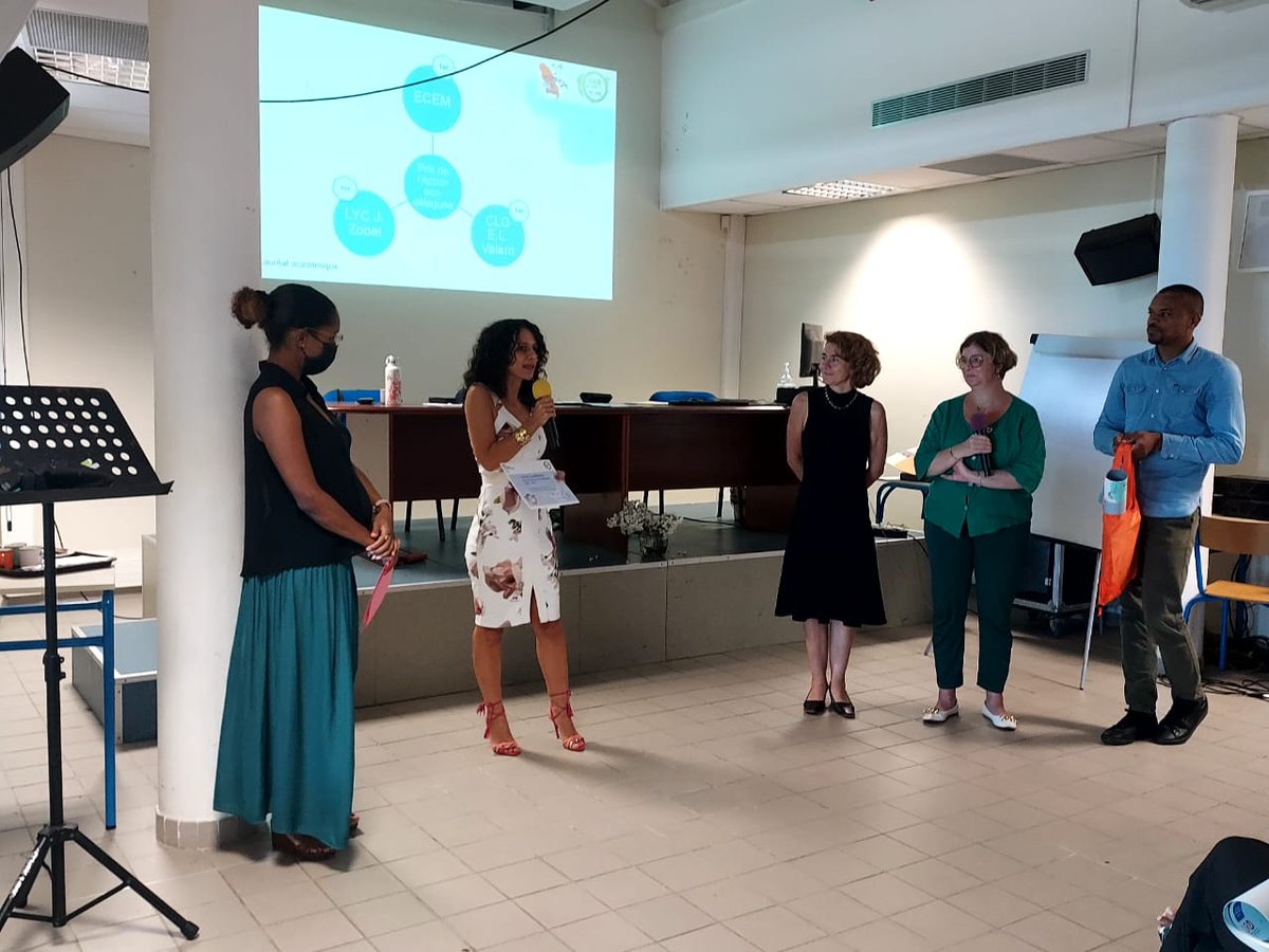 Collège Edmond Lucien Valard de Saint-Esprit tweet media