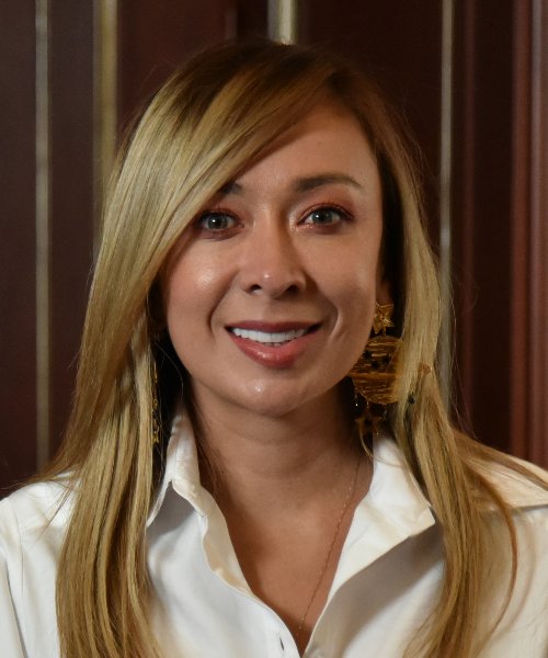 IvonneMilenaGo's tweet photo. Bueno, aquí les dejo la mujer que se hizo elegir bajo un discurso Progresista, pero terminó legislando como Uribista... Víbora. https://t.co/xFKI2iTMZK