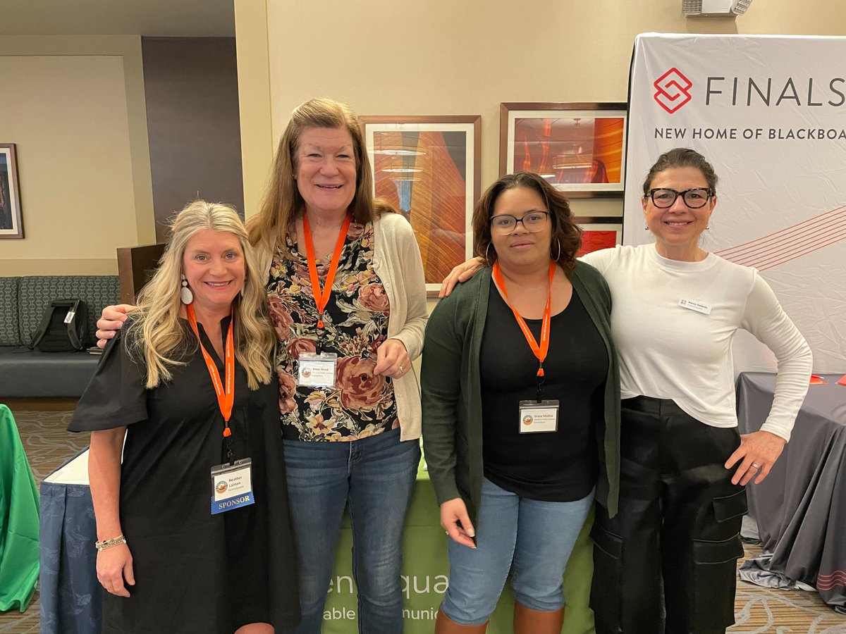 ParentSquare's tweet photo. We had a great time celebrating #schoolcommunicatorsday with the New England School Public Relations Association at their conference last week! We are so impressed with this new chapter and how well they are supporting their members. ๐
#NESPRA #newengland https://t.co/VcppFpa2dx