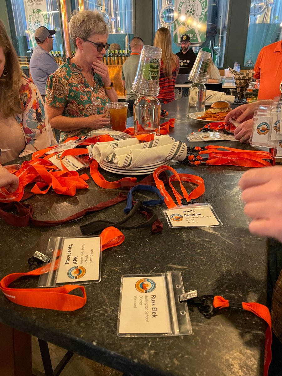 ParentSquare's tweet photo. We had a great time celebrating #schoolcommunicatorsday with the New England School Public Relations Association at their conference last week! We are so impressed with this new chapter and how well they are supporting their members. ๐
#NESPRA #newengland https://t.co/VcppFpa2dx