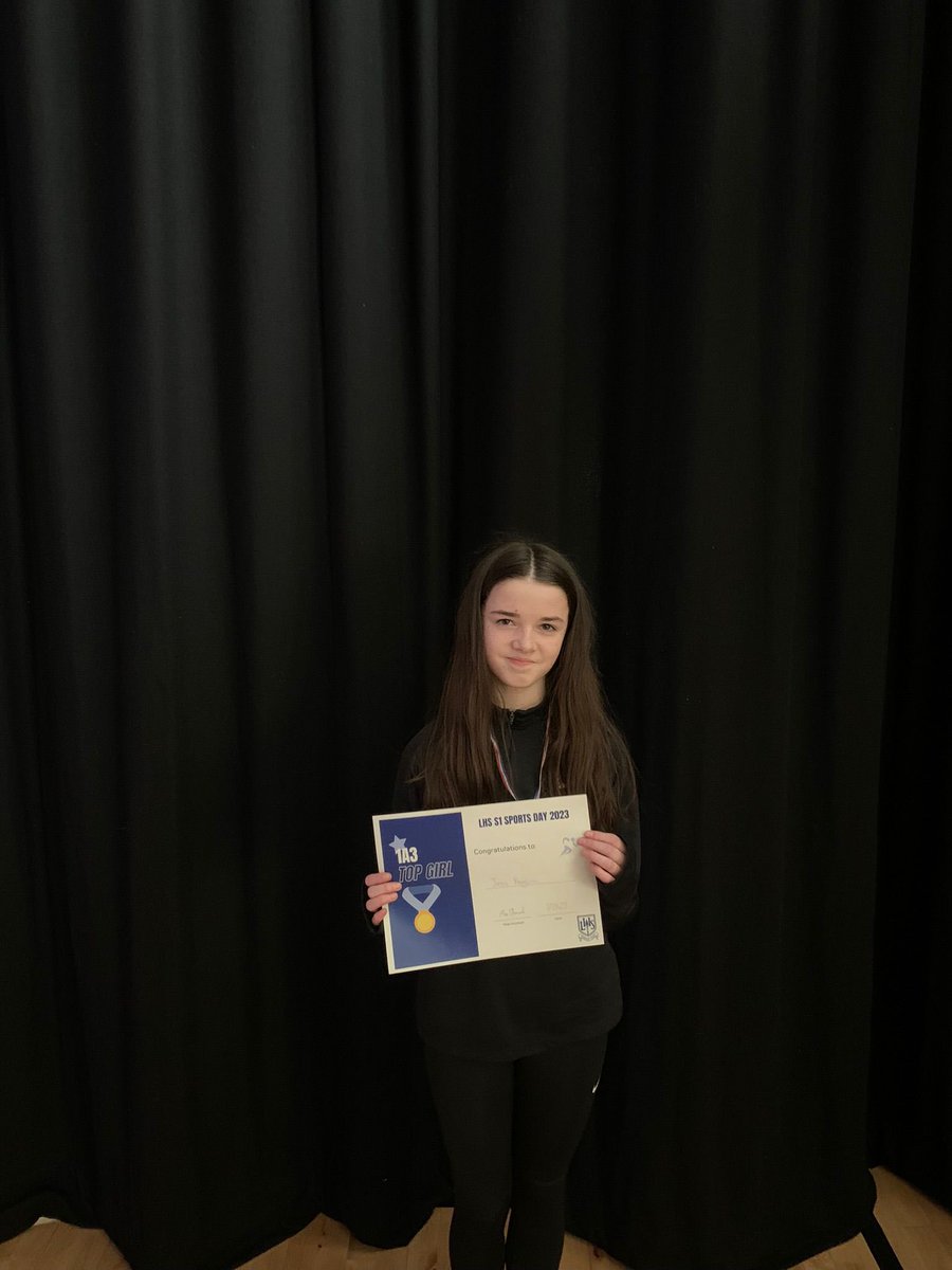 MissStronachPE's tweet photo. S1 Sports Day Awards 🏅🏆🤩💫

Top Girls🙌🏼😄 https://t.co/L3DZ9p0Mp2