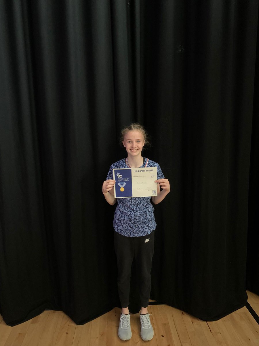 MissStronachPE's tweet photo. S1 Sports Day Awards 🏅🏆🤩💫

Top Girls🙌🏼😄 https://t.co/L3DZ9p0Mp2
