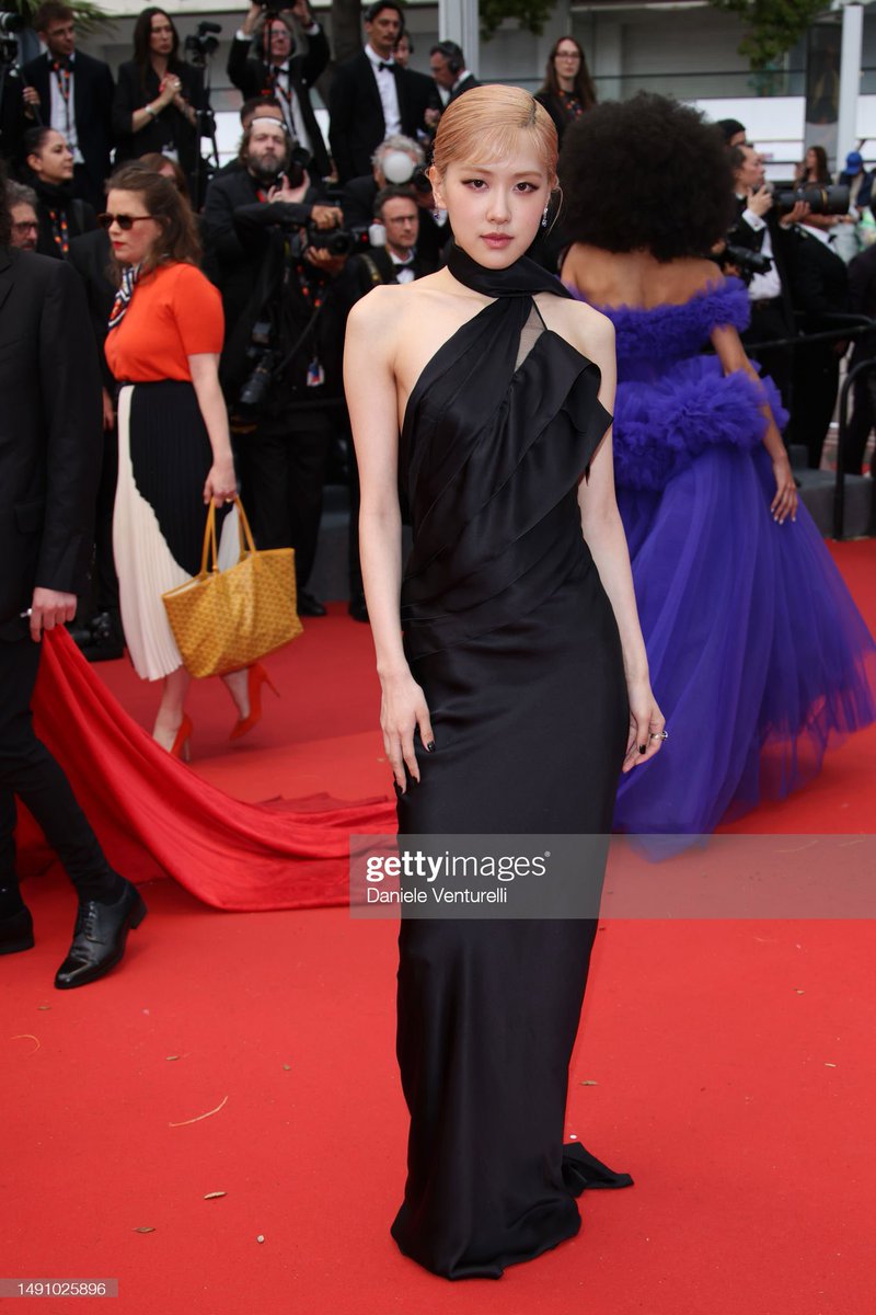 Jeff__Benjamin's tweet photo. Rosé of @BLACKPINK stuns on the red carpet at the 76th Annual Cannes Film Festival

The singer-songwriter attended the premiere of 'Monster' taking place at Palais des Festivals https://t.co/aKppP8Kagy