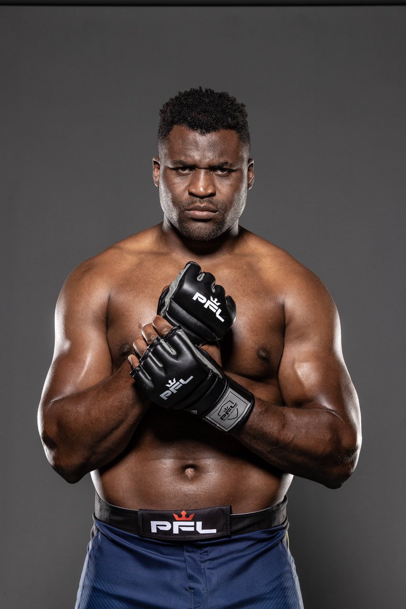 francis_ngannou's tweet photo. New fits 🔥👌🏿☝🏿 @PFLMMA https://t.co/QAufZr6mAo