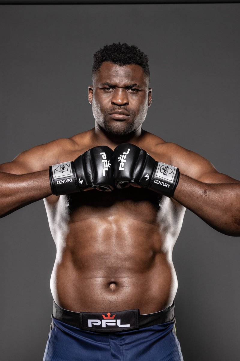 francis_ngannou's tweet photo. New fits 🔥👌🏿☝🏿 @PFLMMA https://t.co/QAufZr6mAo